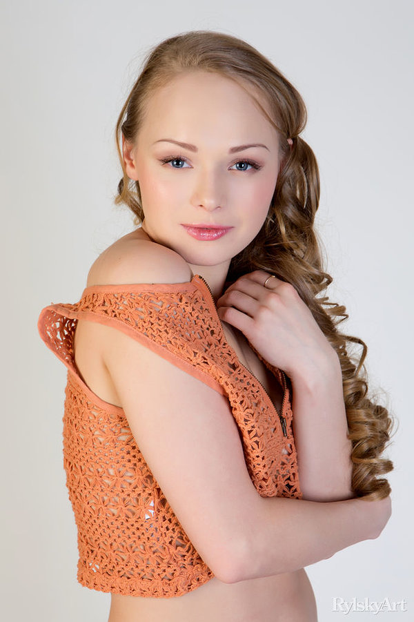 Юлия, 31 год, 0 размер груди