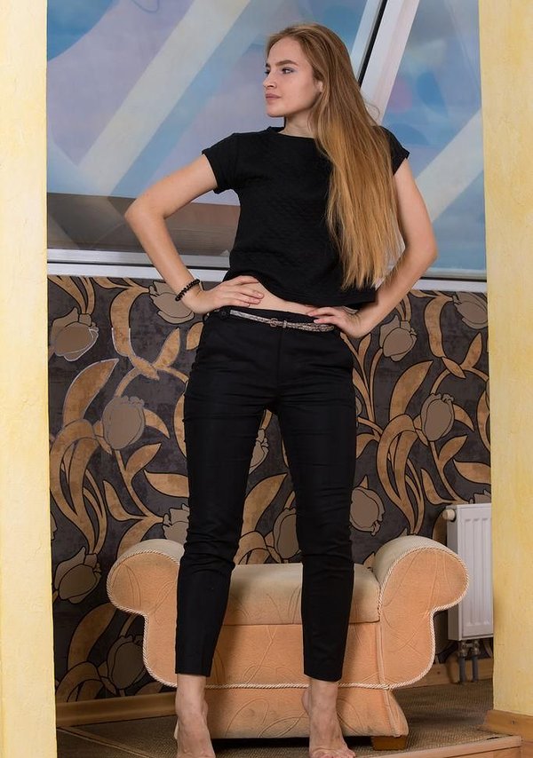 Юла, 19 лет, 1 размер груди